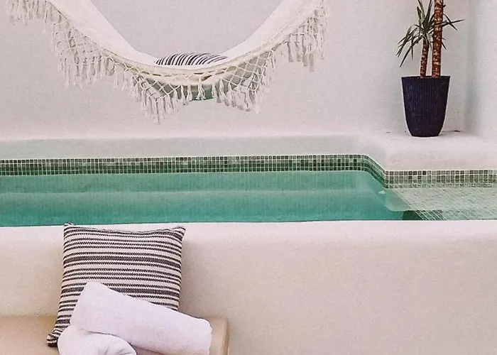 With Private Pool Appartement