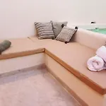 With Private Pool * 龙达