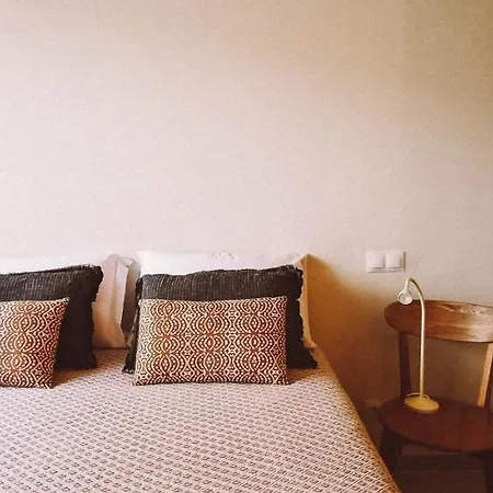 With Private Pool 公寓