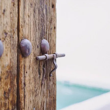 With Private Pool * 龙达