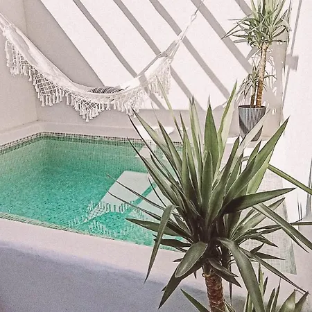 With Private Pool *